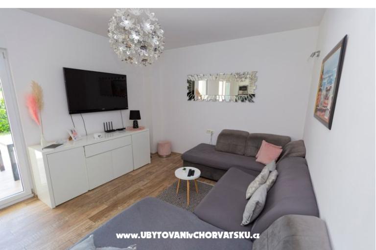 Apartman lux with garden – foto 14