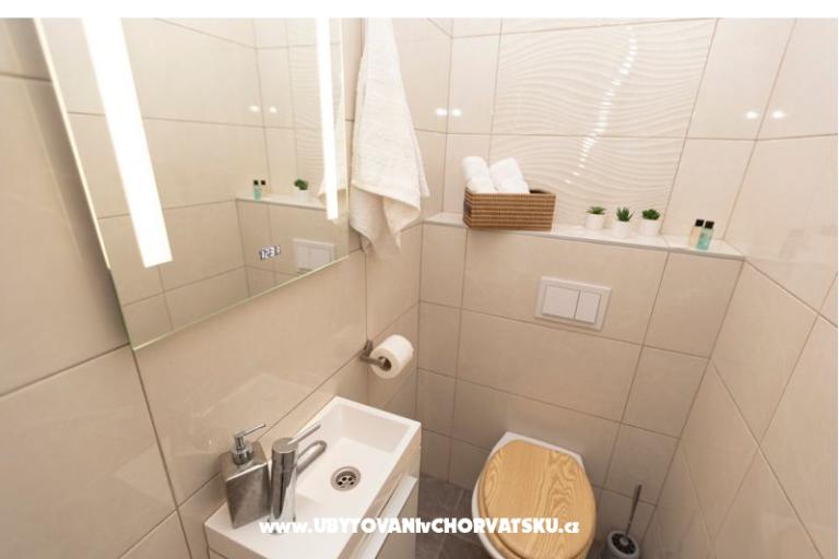 Apartman lux with garden – foto 17