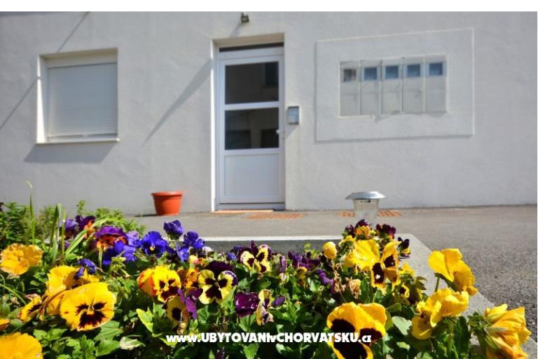 Apartman lux with garden – foto 28