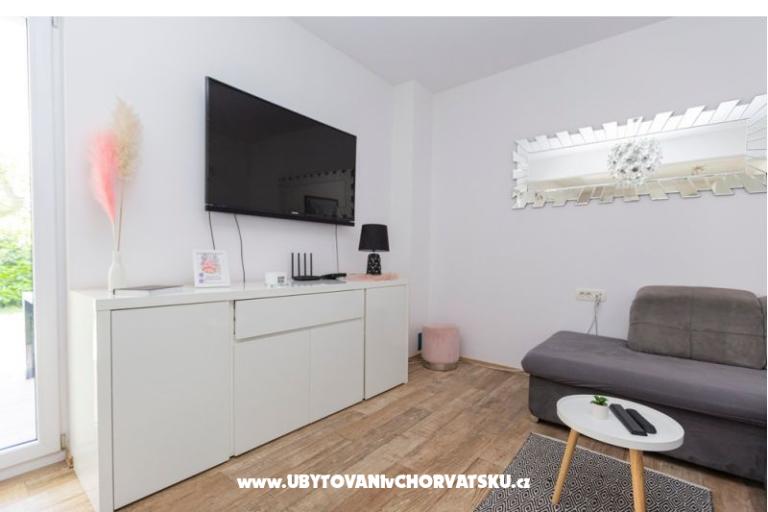 Apartman lux with garden – foto 6