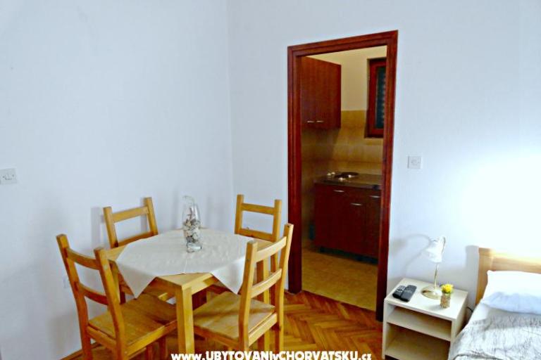 Apartmani Knežević Podstrana – foto 6