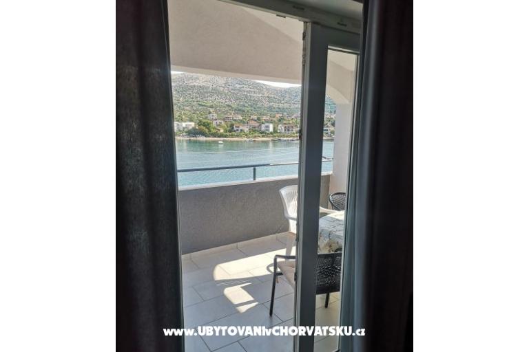 Apartmani 10 metara od mora – foto 21