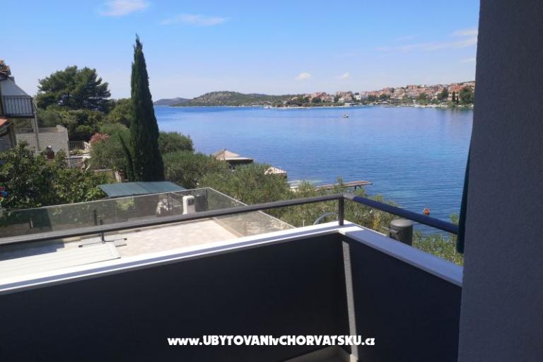 Apartmani 10 metara od mora – foto 23