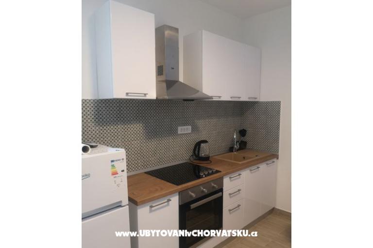 Apartmani 10 metara od mora – foto 24