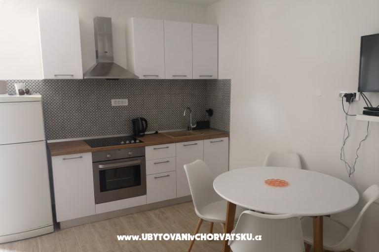Apartmani 10 metara od mora – foto 25