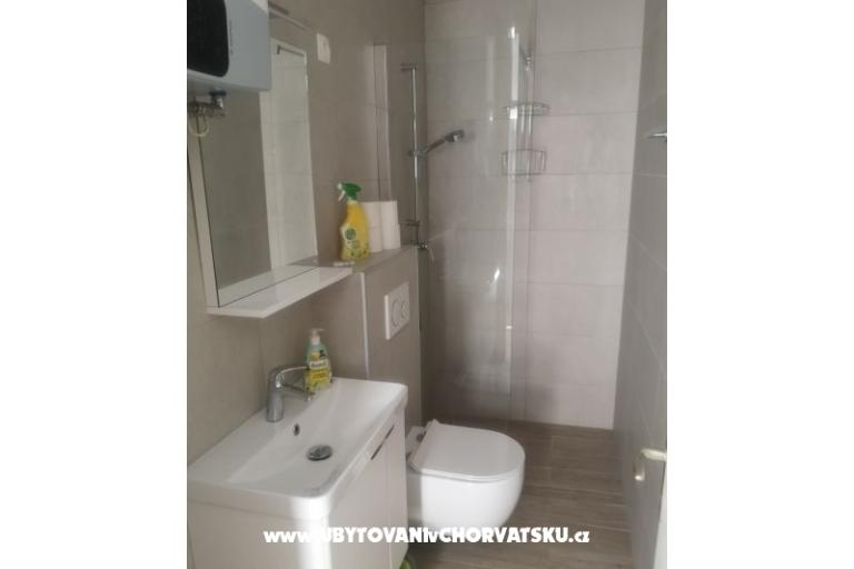 Apartmani 10 metara od mora – foto 27