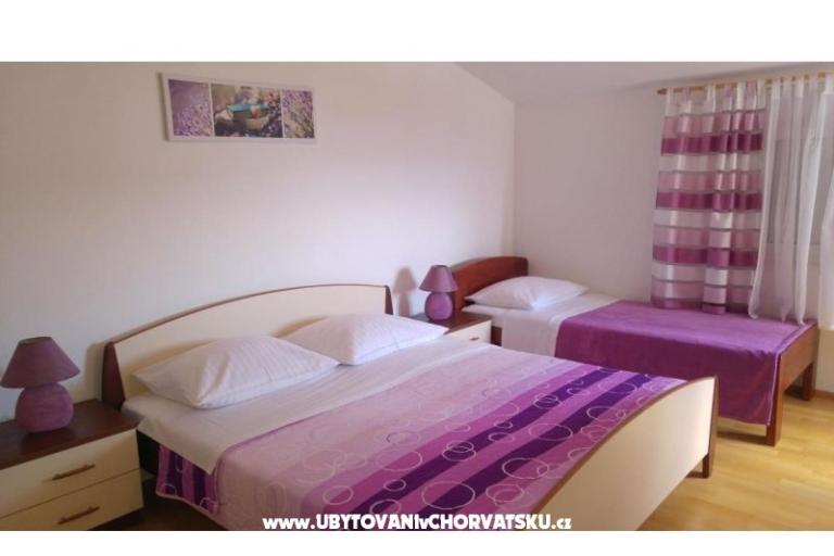 Apartmani TONĆI I IRIS*** – foto 18