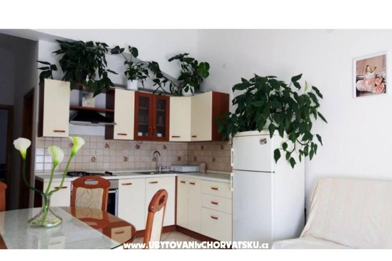 Apartmani TONĆI I IRIS*** – foto 22