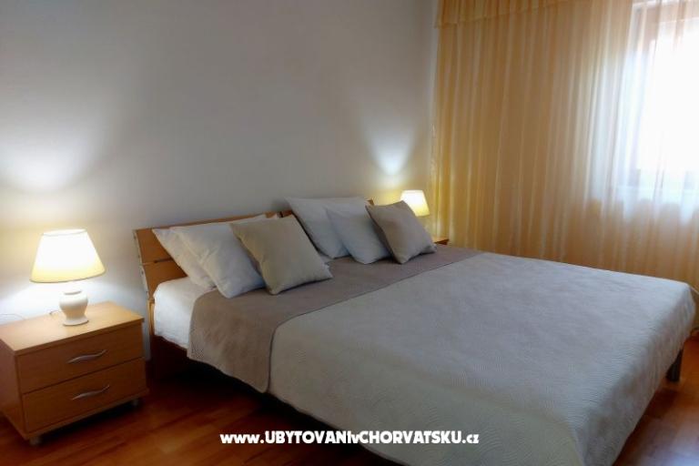 Apartmani TONĆI I IRIS*** – foto 5