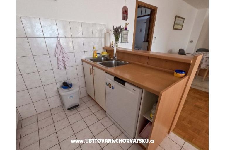 Apartman uz more i plažu – foto 11