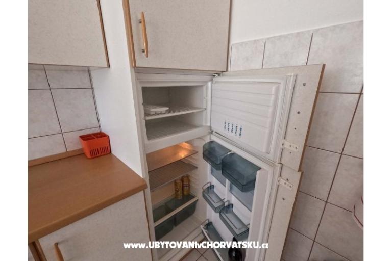Apartman uz more i plažu – foto 12