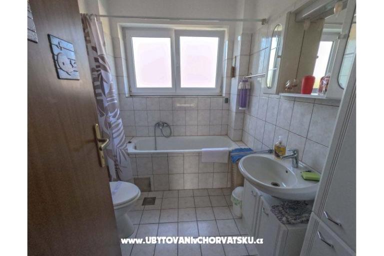 Apartman uz more i plažu – foto 31