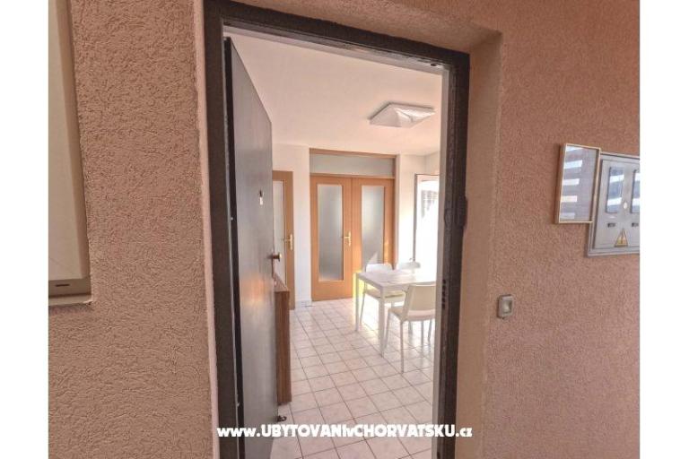 Apartman uz more i plažu – foto 6