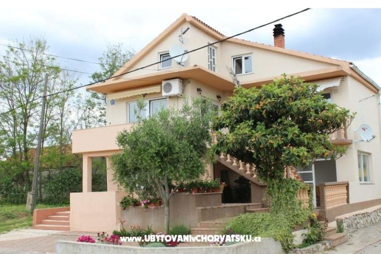 Apartmani Angelo sa bazenom – foto 2