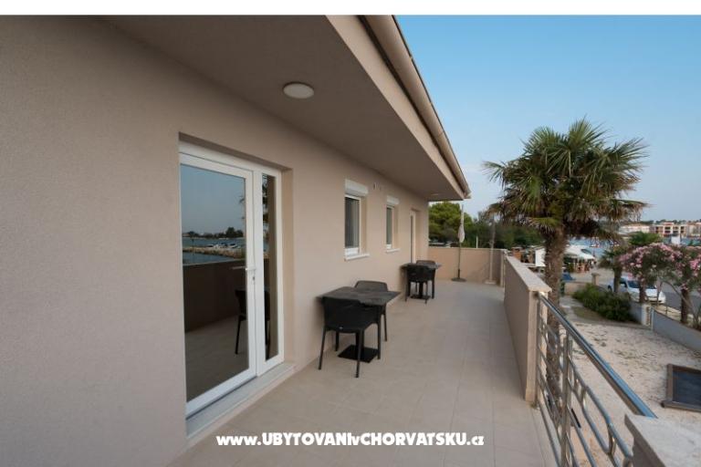 Sandrea Apartmani – foto 9