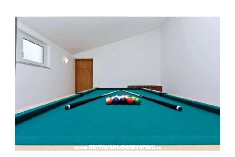 Family house sa bazenom – foto 13