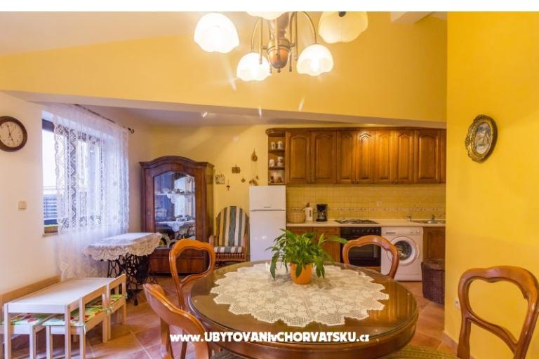 Apartmani Perunika – foto 16