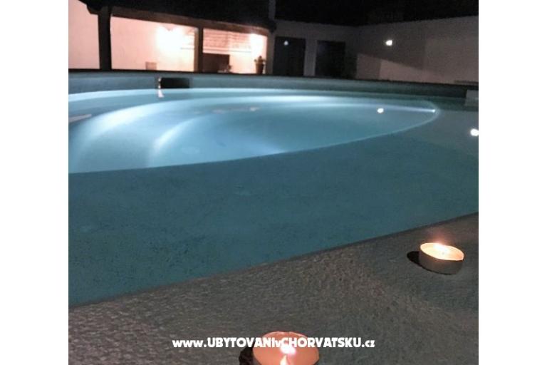 Apartmani sa bazenom Štinjan – foto 10