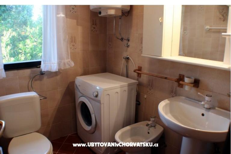 Kuća with swimming pool – foto 7
