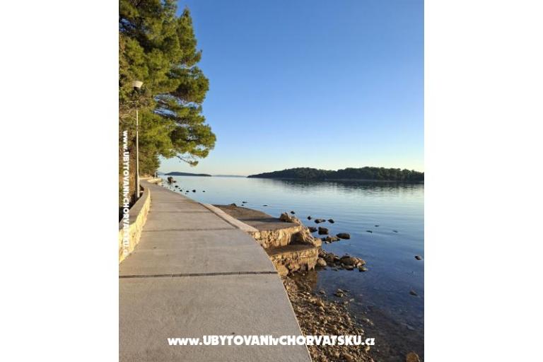 Apartmani Palit Rab – foto 4