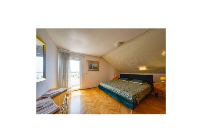 Apartmani Anny sa bazenom – foto 15