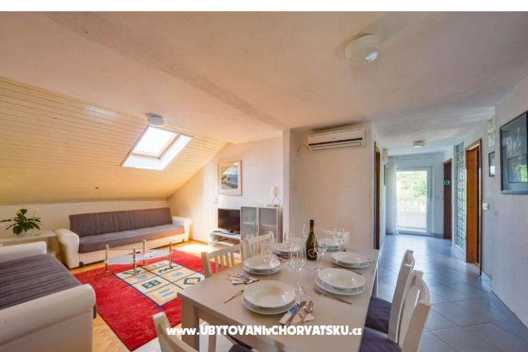 Apartmani Anny sa bazenom – foto 16