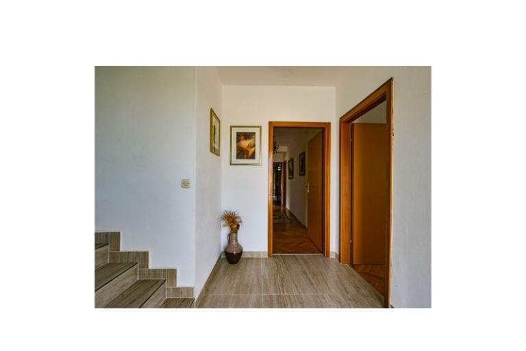 Apartmani Anny sa bazenom – foto 20