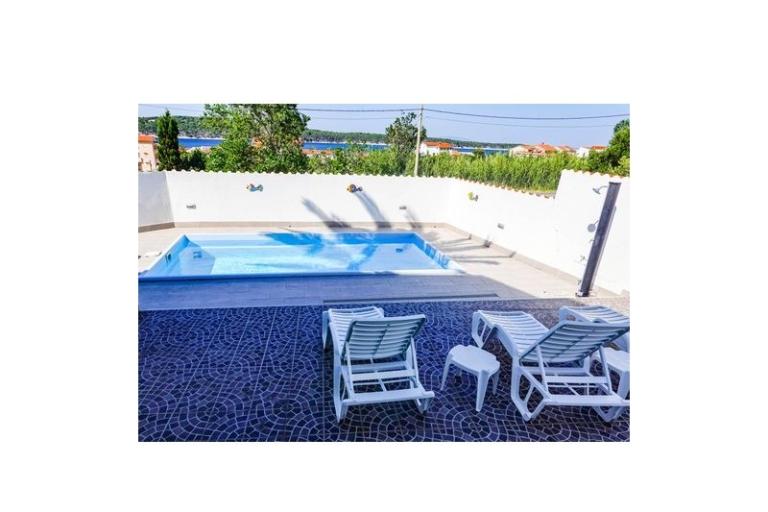 Apartmani Anny sa bazenom – foto 29