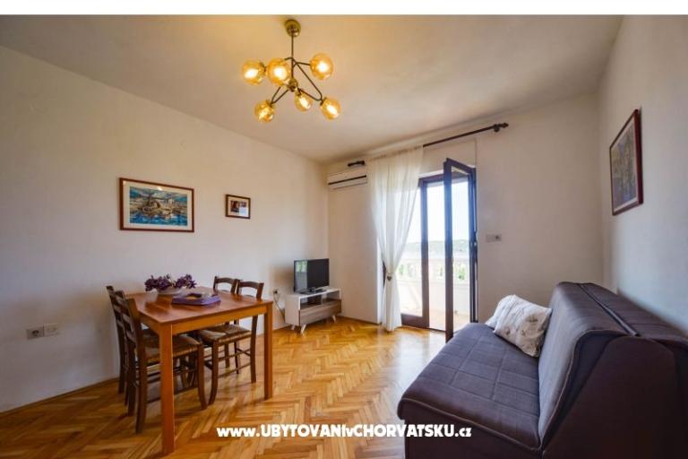Apartmani Anny sa bazenom – foto 38