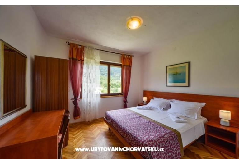 Apartmani Anny sa bazenom – foto 7