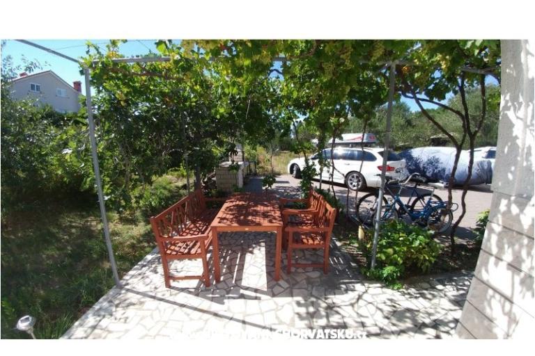 Apartmani Dora – foto 18