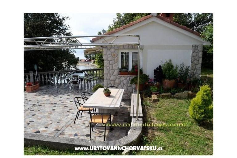 Kuća Ana directly by the beach – foto 4