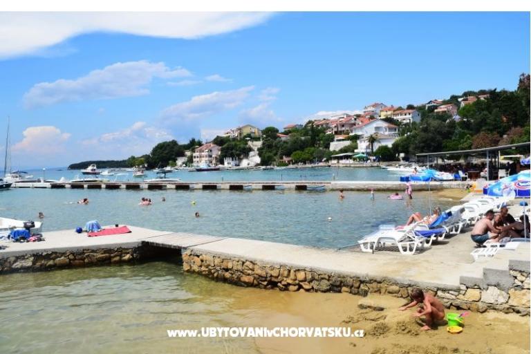 Kuća Ana directly by the beach – foto 7