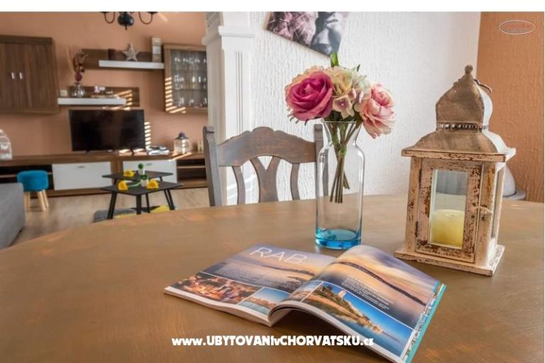 Whirlpool Apartmani Skoblar – foto 14