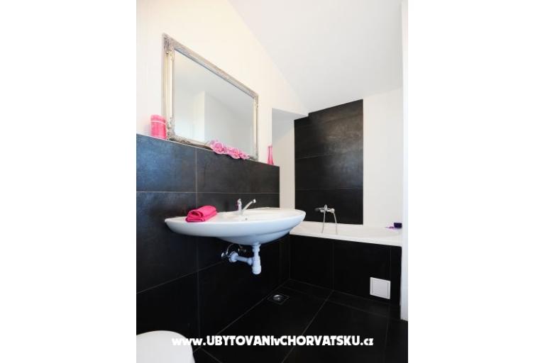 Apartmani Luka Rogoznica – foto 6