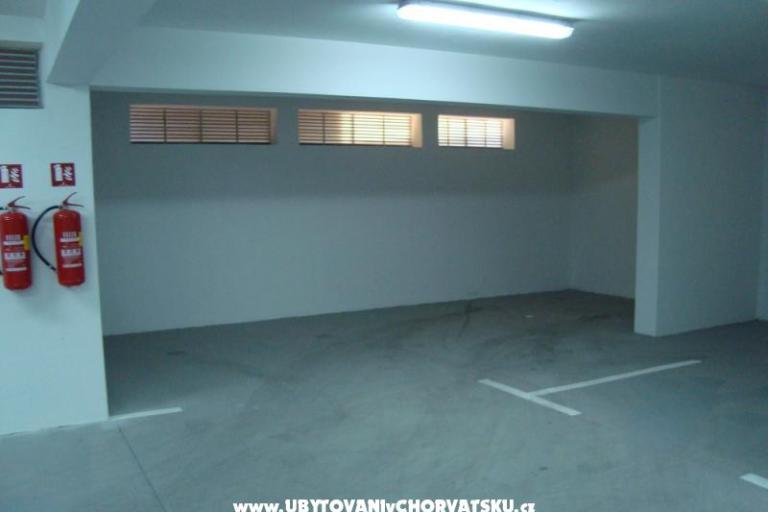 NEW AND MODERN WITH GARAGE PLACE – foto 7