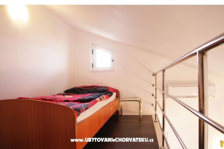 Marina view Apartmani Rogoznica  – foto 13