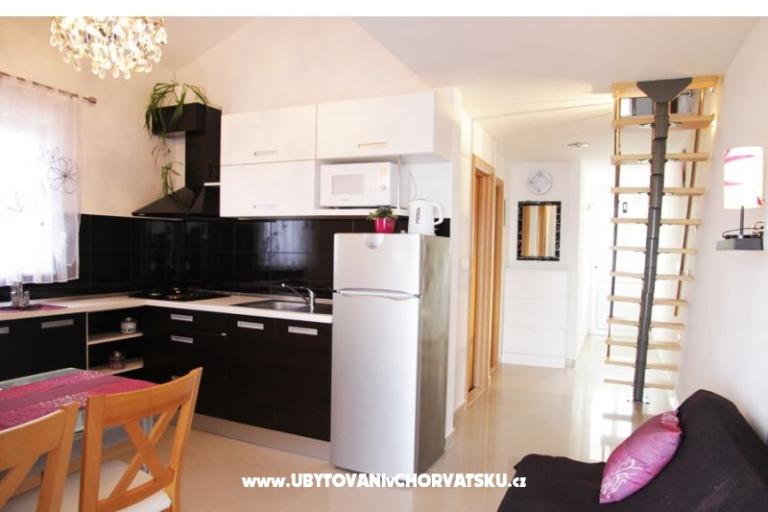 Marina view Apartmani Rogoznica  – foto 14