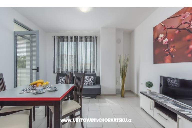 Apartmani Kimi with swimming pool  – foto 17
