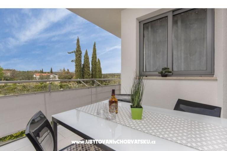 Apartmani Kimi with swimming pool  – foto 9
