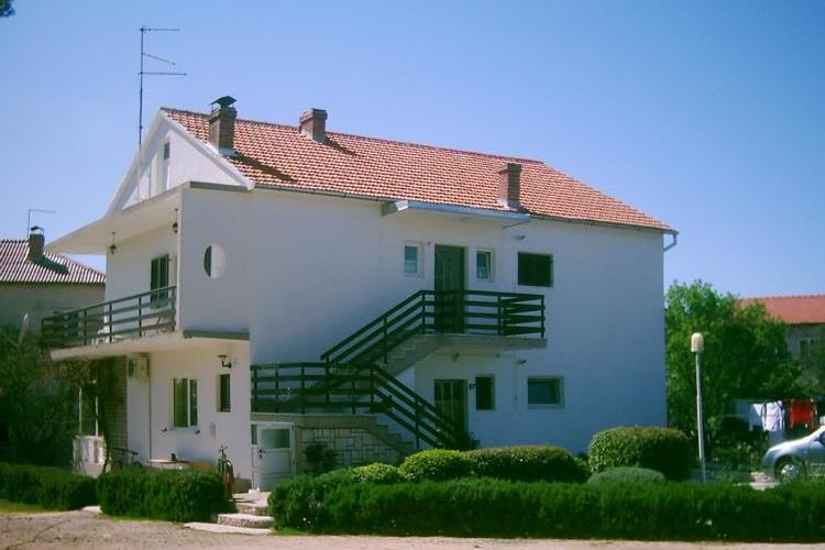 Apartman Ruzmarino – foto 2