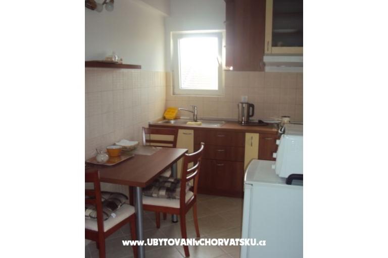 Apartmani Naomi – foto 2
