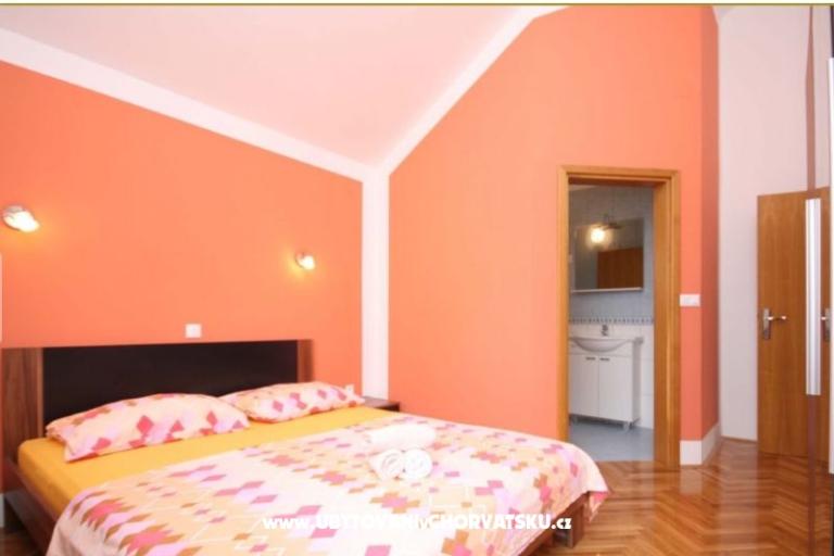 Apartmani Naomi – foto 6