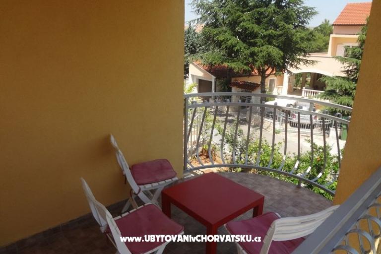 Apartmani Naomi – foto 8