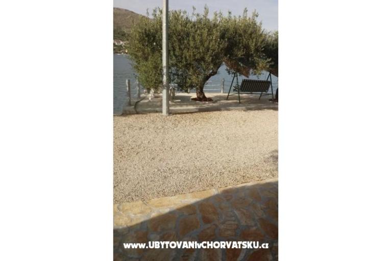 Apartmani Ena i Lora – foto 6