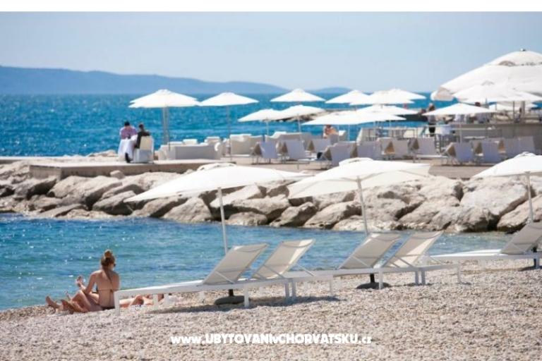 AdiOro Luxury Beachfront Apartman – foto 13