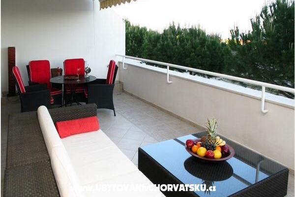 AdiOro Luxury Beachfront Apartman – foto 2