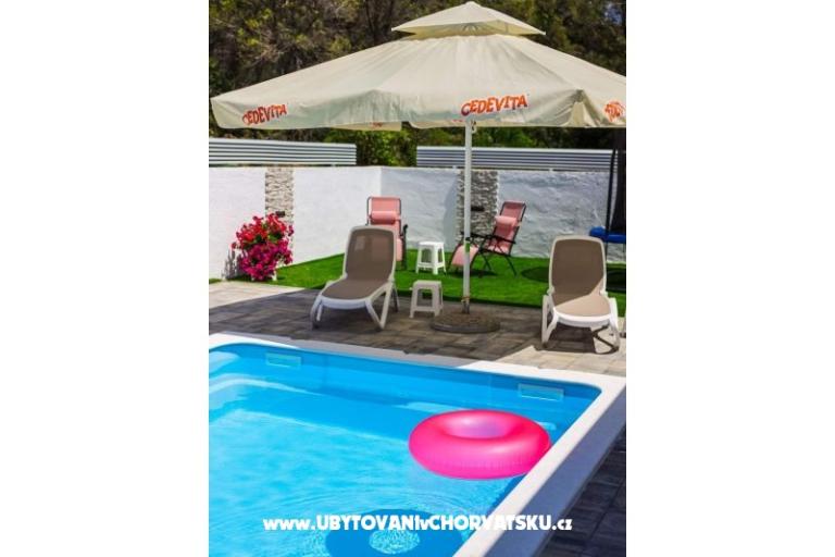 Apartman ANAI with private  pool – foto 14