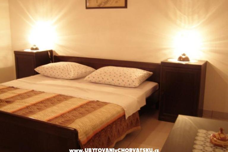 Apartmani Roviš – foto 8