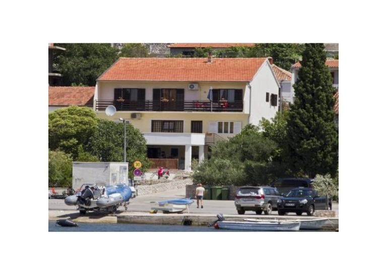 Apartmani Gomilica – foto 13